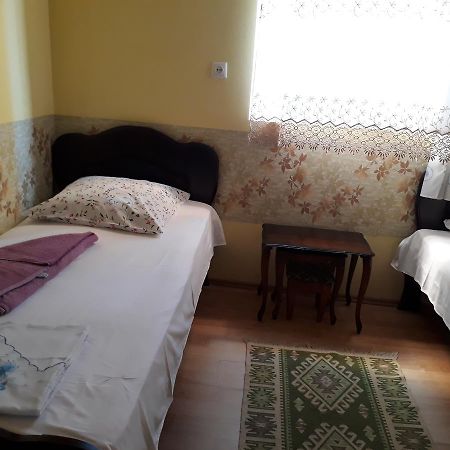 Guest House Nino Batumi Kültér fotó