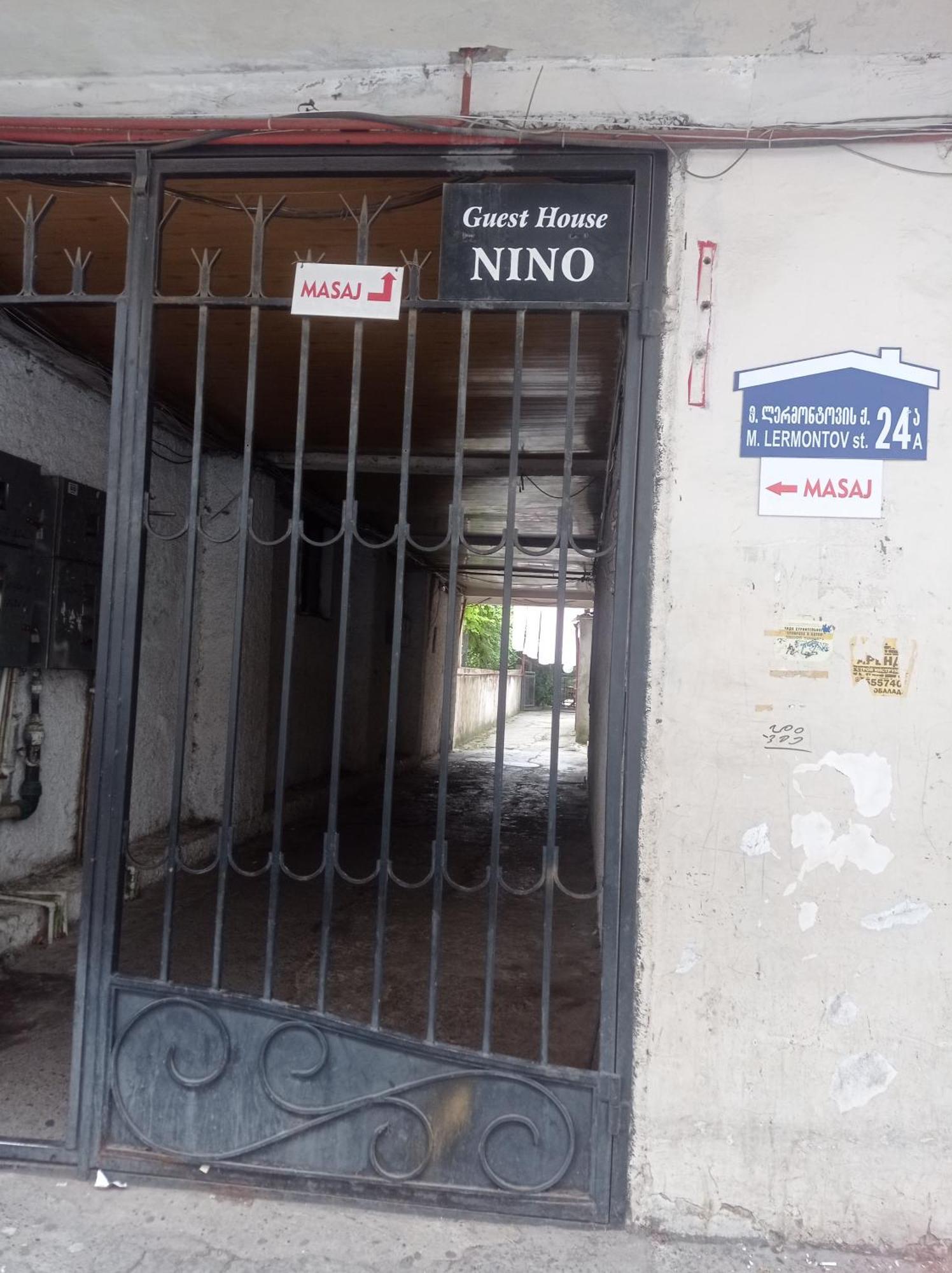 Guest House Nino Batumi Kültér fotó