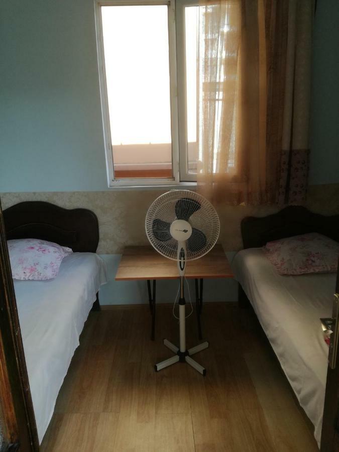 Guest House Nino Batumi Kültér fotó