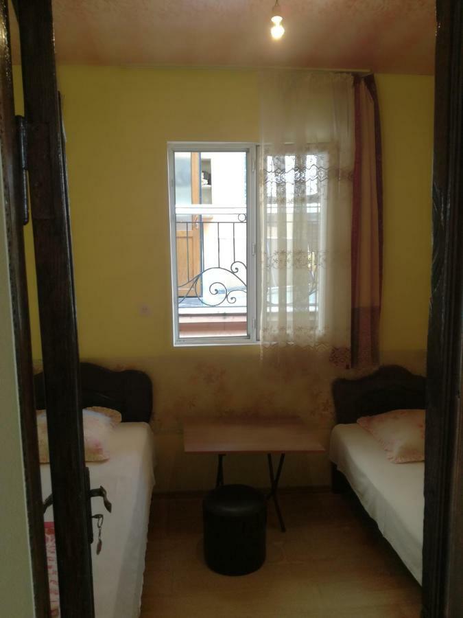Guest House Nino Batumi Kültér fotó